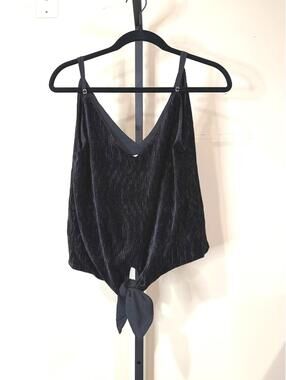 Chloe Oliver Medium Black Textured Women's Tank Top with Front Tie